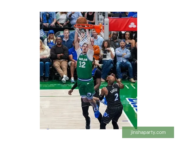 一战刷十二纪录弗拉格轰五十一分比肩乔丹官方称核心独一无二 一战刷十二纪录弗拉格轰五十一分比肩乔丹官方称核心独一无二