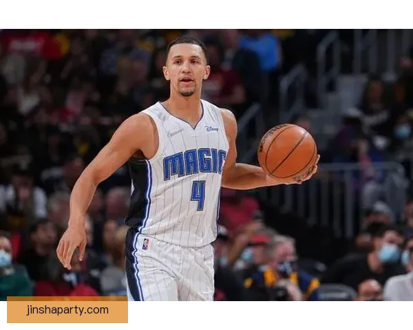 NBA罚款风波 庄神动作萨格斯扔牙套各被罚两万五千美元